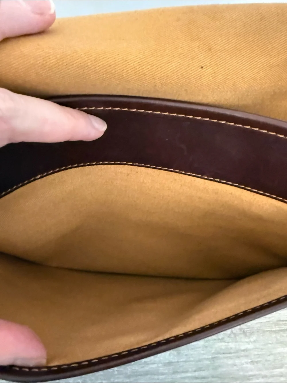 RARE VTG Levenger by Tusting Leather Messenger Bag Made in England
